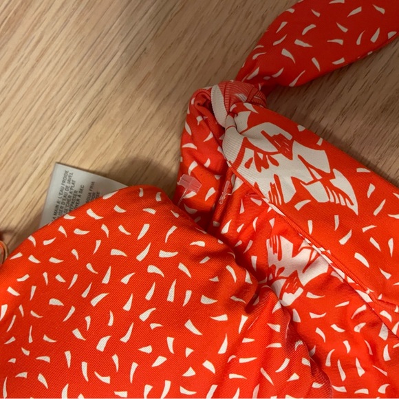 Bikini - Picture 4 of 5